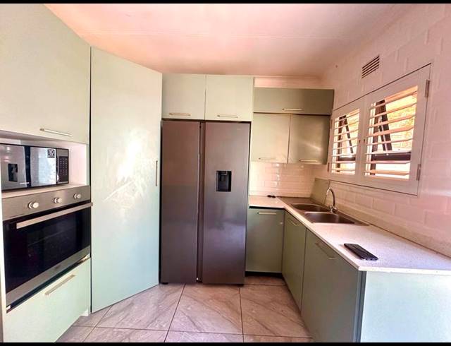 2 BEDROOM PROPERTY TO RENT IN MONTCLAIR